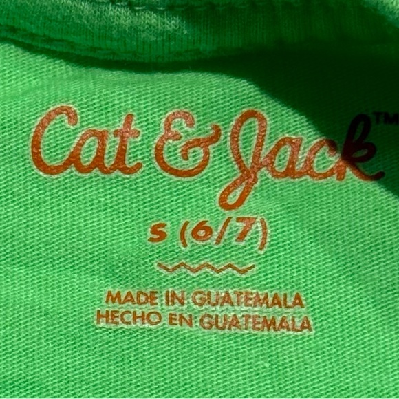 🛍️ Little boy green “So lucky” short sleeved tshirt, size 6/7, wear to school - Picture 3 of 4